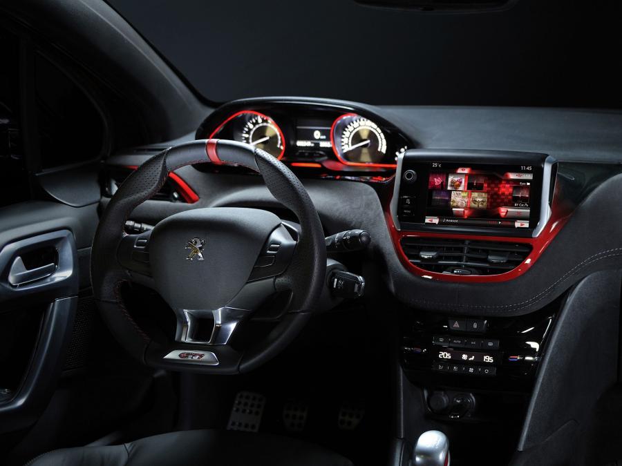  Peugeot 208 GTi Concept 2012 года  (фото 24 из 26)